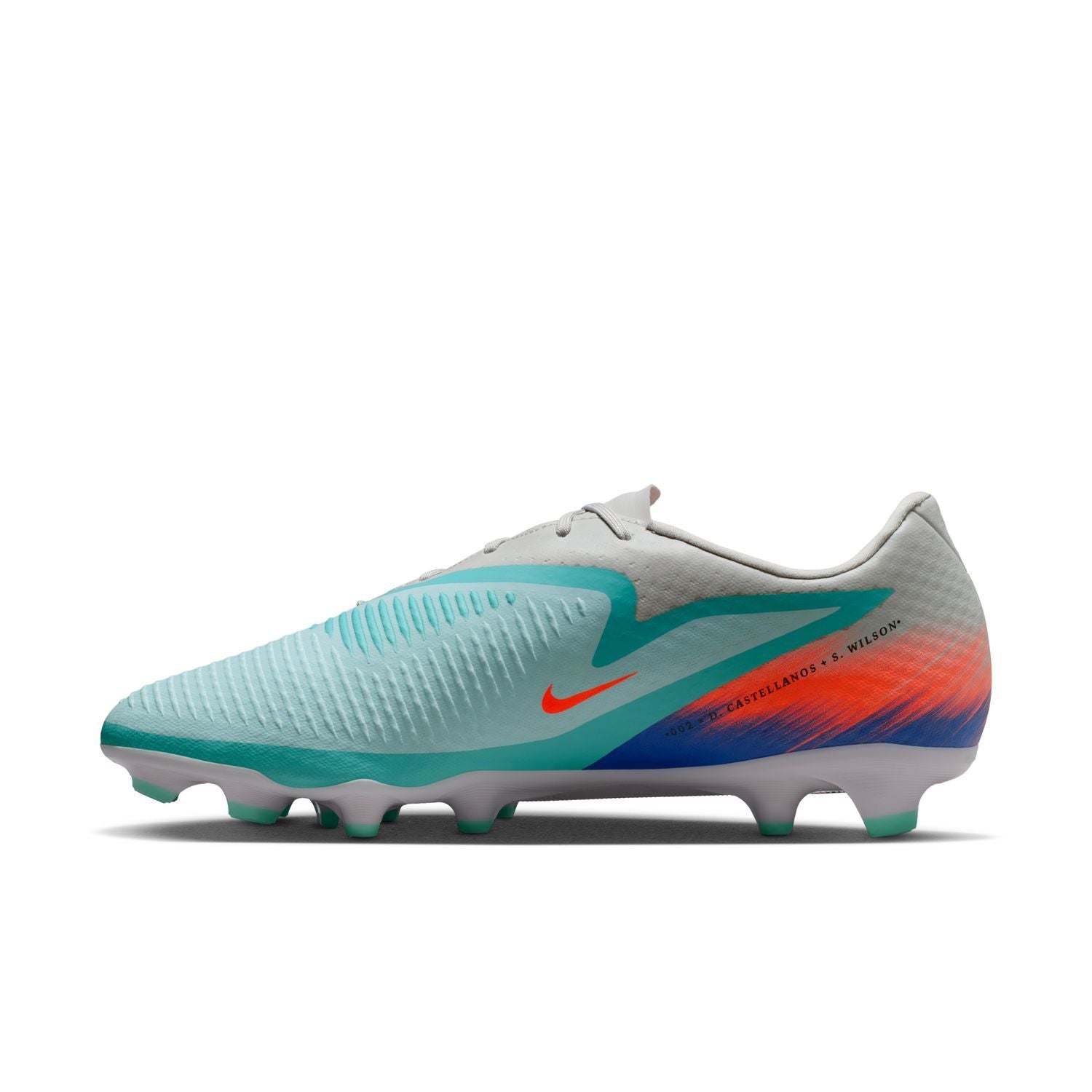 Nike United Phantom 6 Low Academy Firm/Multi-Ground Cleats