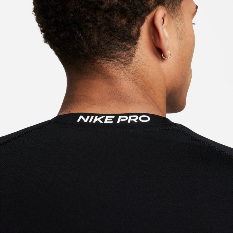 Nike Pro Men's Dri-FIT Slim Long-Sleeve Top