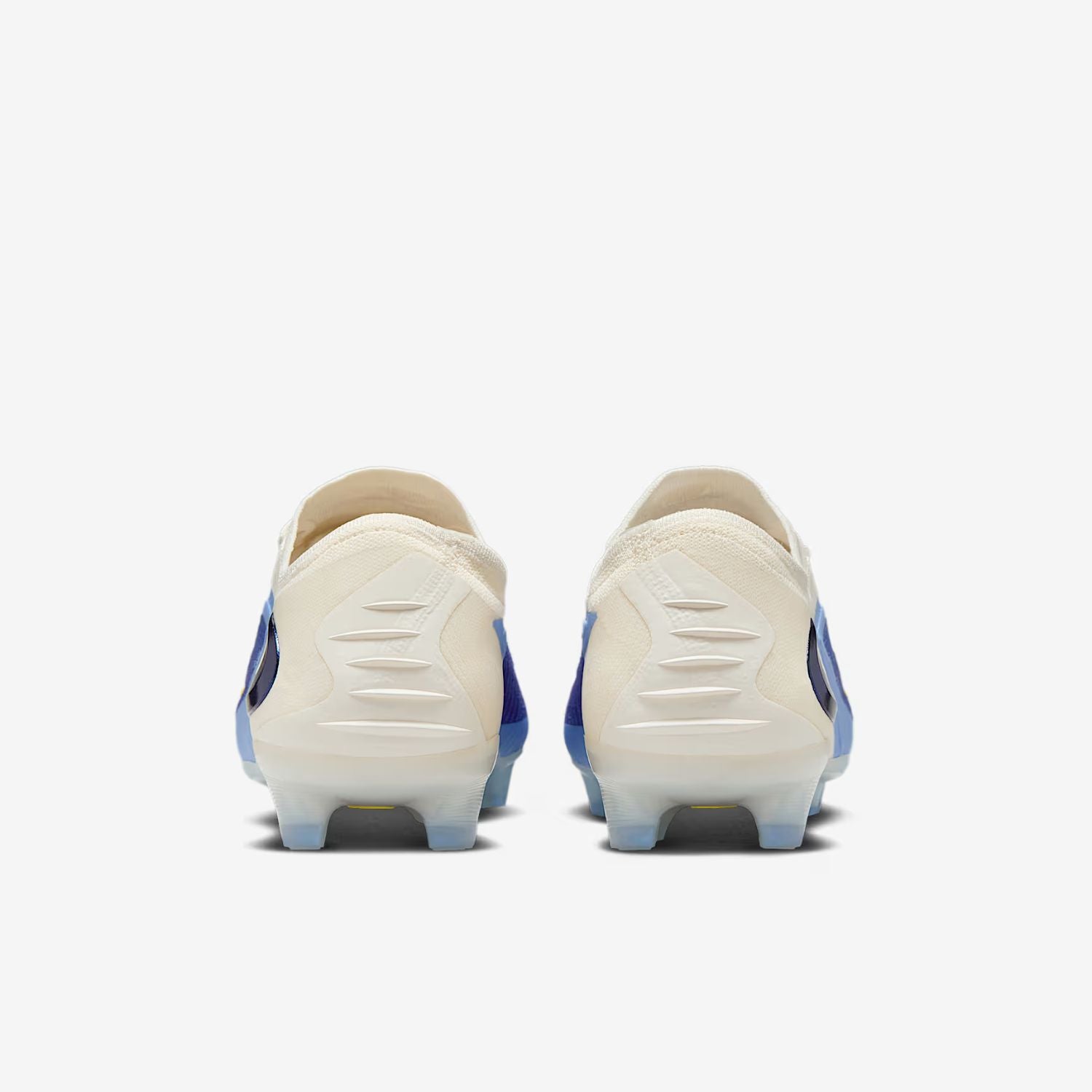 Nike Phantom 6 Low Elite Firm Ground Cleats