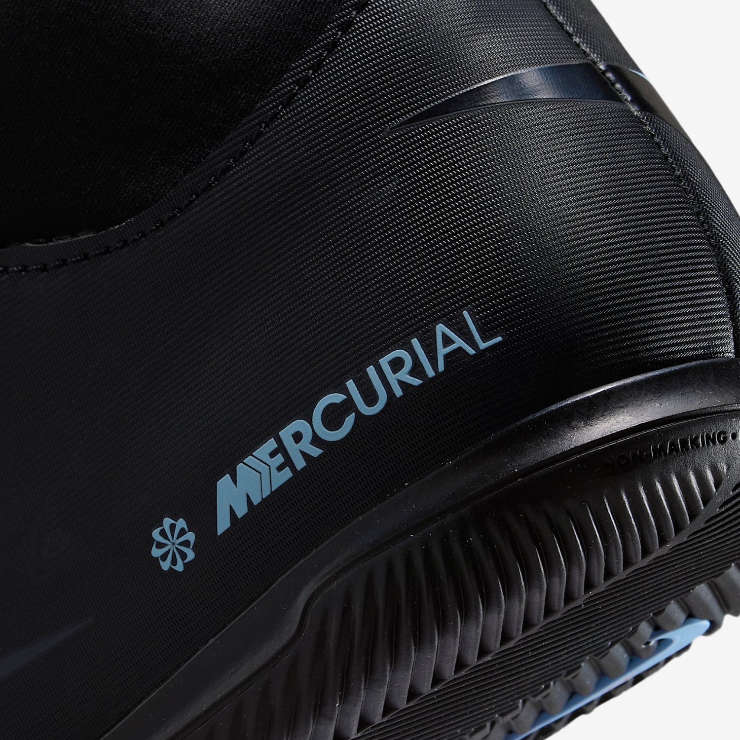 Nike Junior Mercurial Superfly 10 Club Indoor Court Shoes