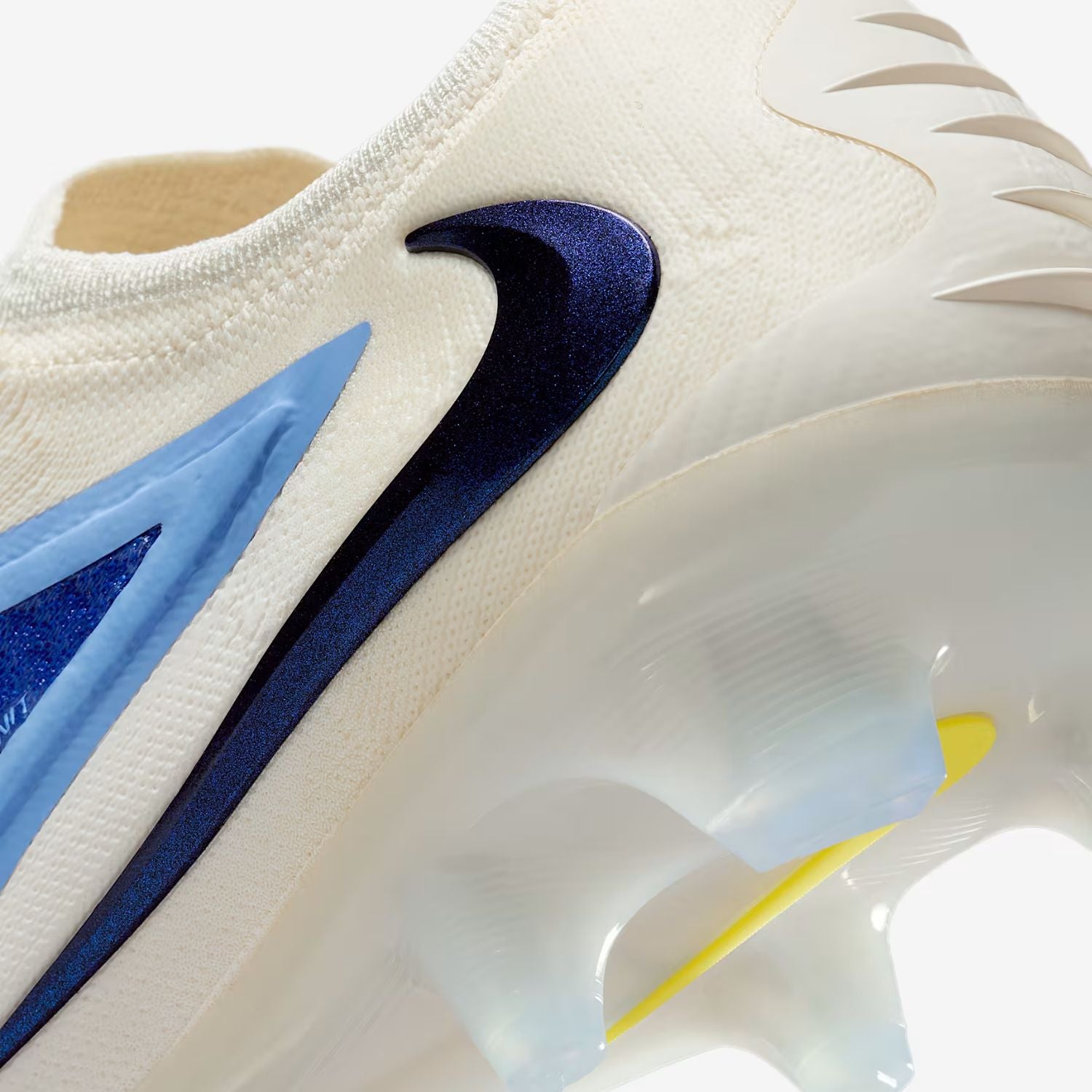 Nike Phantom 6 Low Elite Firm Ground Cleats