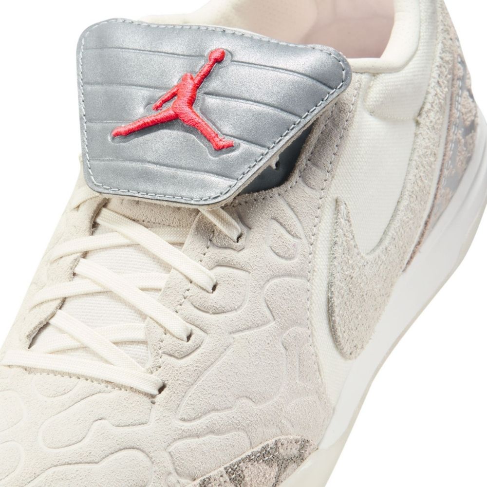 Nike Tiempo Streetgato SE Indoor Soccer Shoes