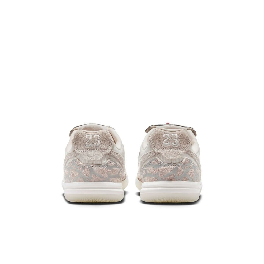 Nike Junior Tiempo Streetgato SE Indoor Soccer Shoes