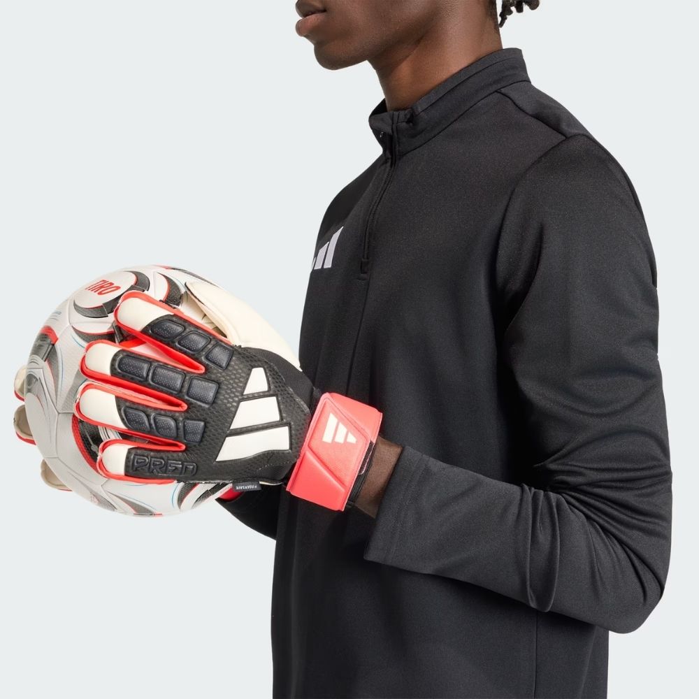 adidas Predator Match Fingersave Goalkeeper Gloves