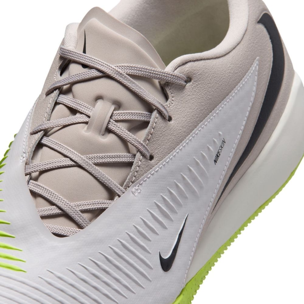 Nike Phantom 6 Low Academy Court Soccer Shoes