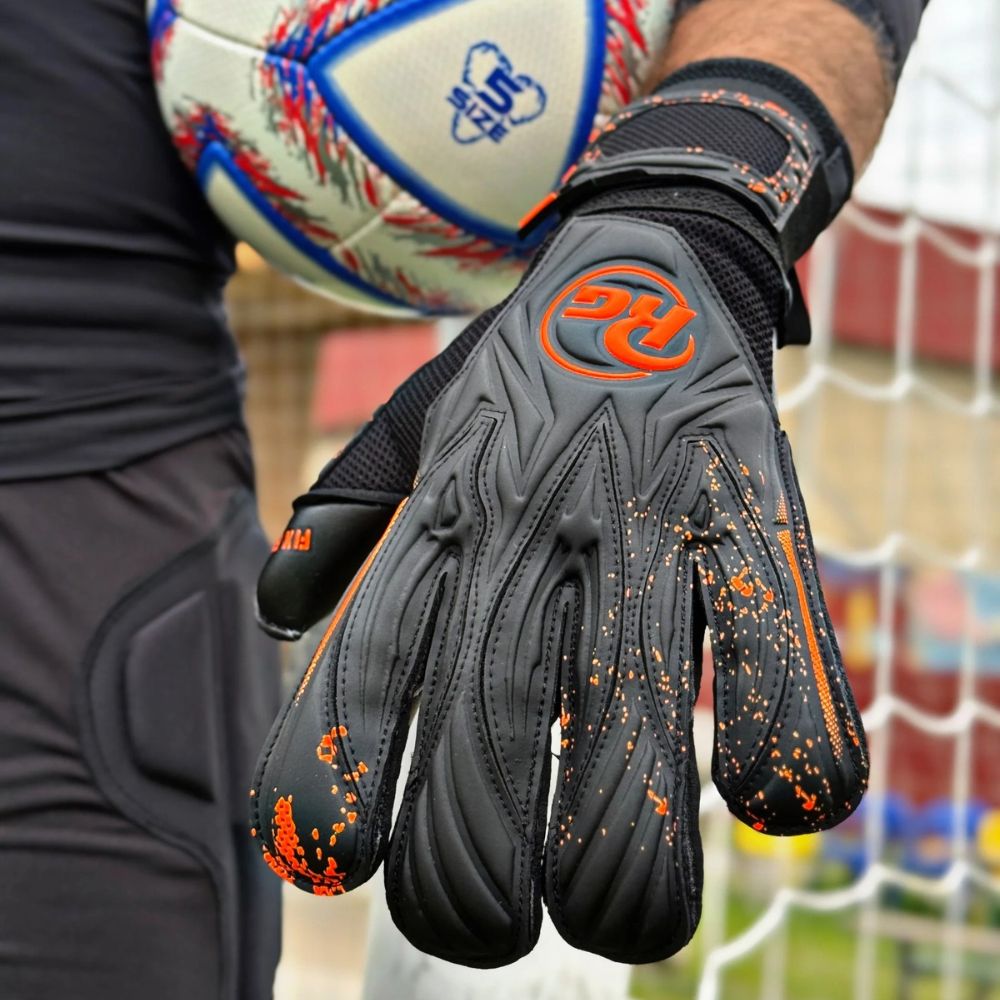RG Aspro Blackout Goalkeeper Gloves