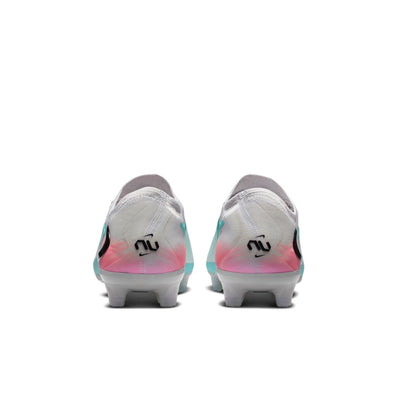 Nike United Phantom 6 Low Elite Firm Ground Cleats