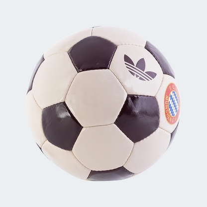 adidas FC Bayern Munich Club Trefoil Ball