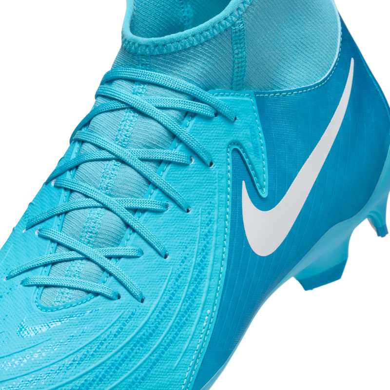 Nike Phantom Luna II Academy Multi-Ground Cleats