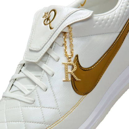 Ronaldinho x Nike Tiempo Legend SE 'Touch of Gold' Indoor Court Shoes