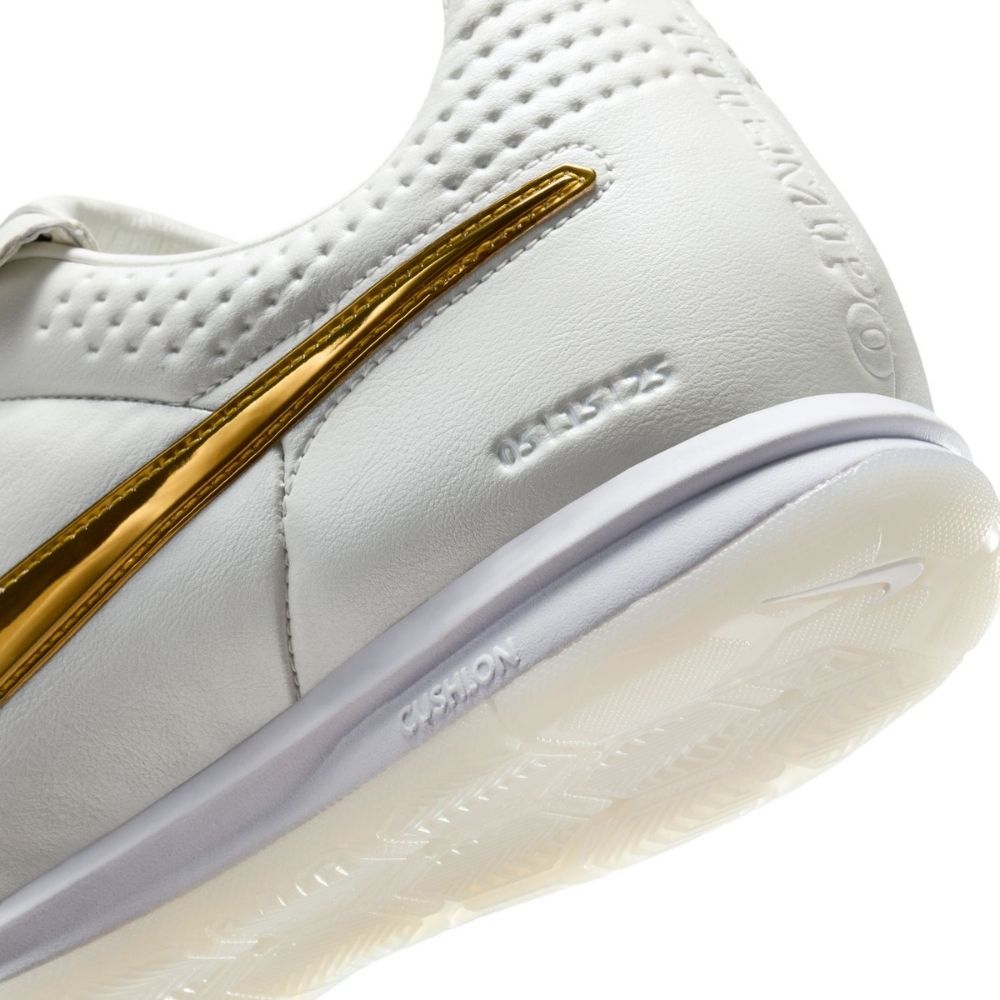 Ronaldinho x Nike Tiempo Legend SE 'Touch of Gold' Indoor Court Shoes