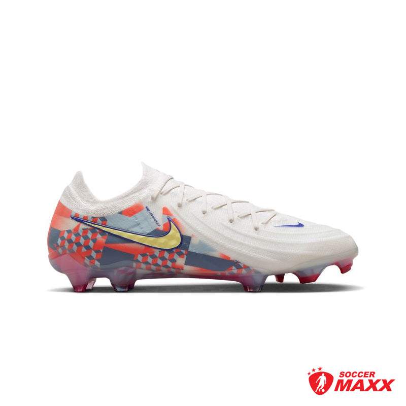 Phantom on sale soccer cleats