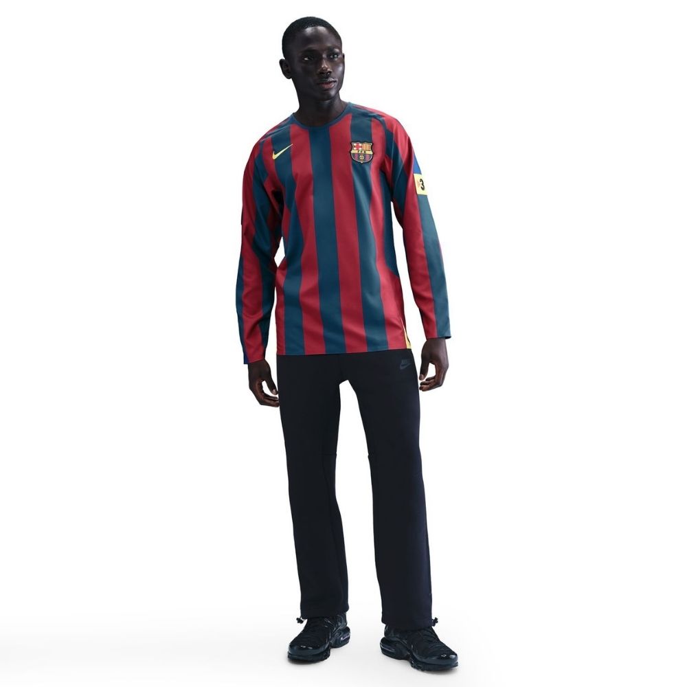 Nike Football Reissue Total90 2005/06 FC Barcelona Men's Long-Sleeve Jersey