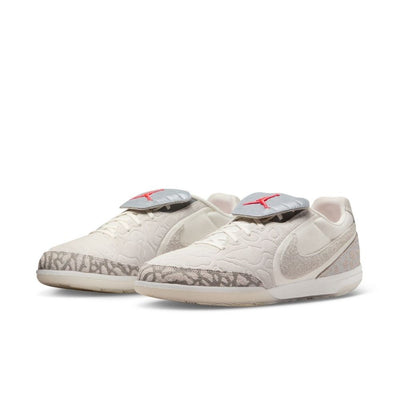Nike Tiempo Streetgato SE Indoor Soccer Shoes
