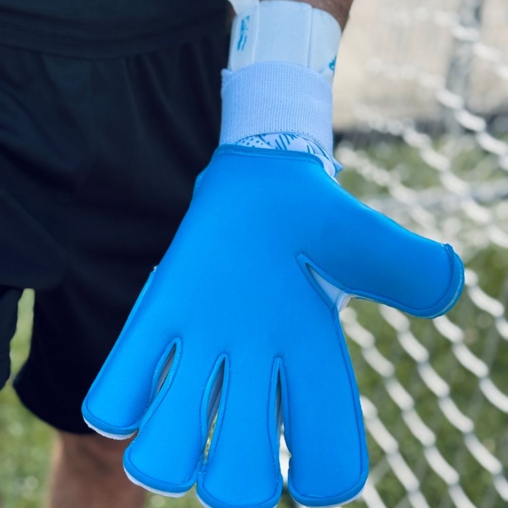 RG Tuanis Roll Hybrid Cut with F/S Goalkeeper Gloves