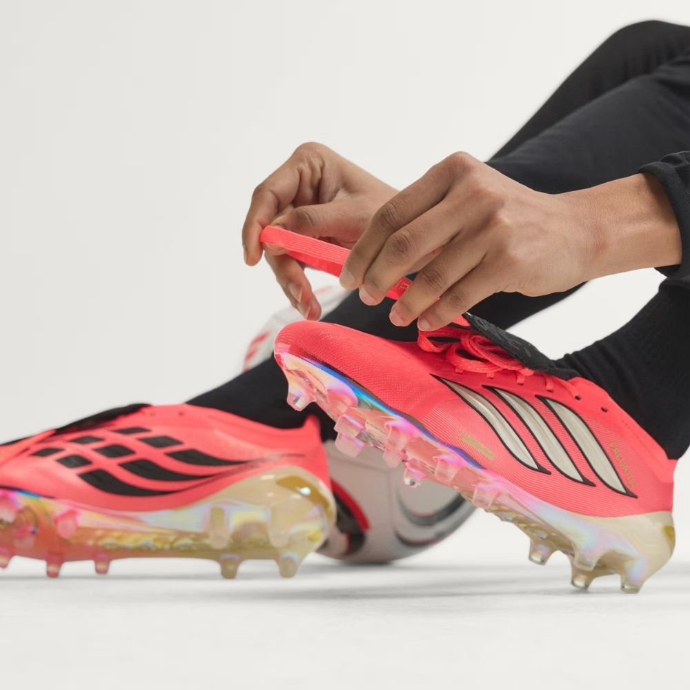 adidas Predator Elite Fold-Over Tongue Artificial Grass Football Boots