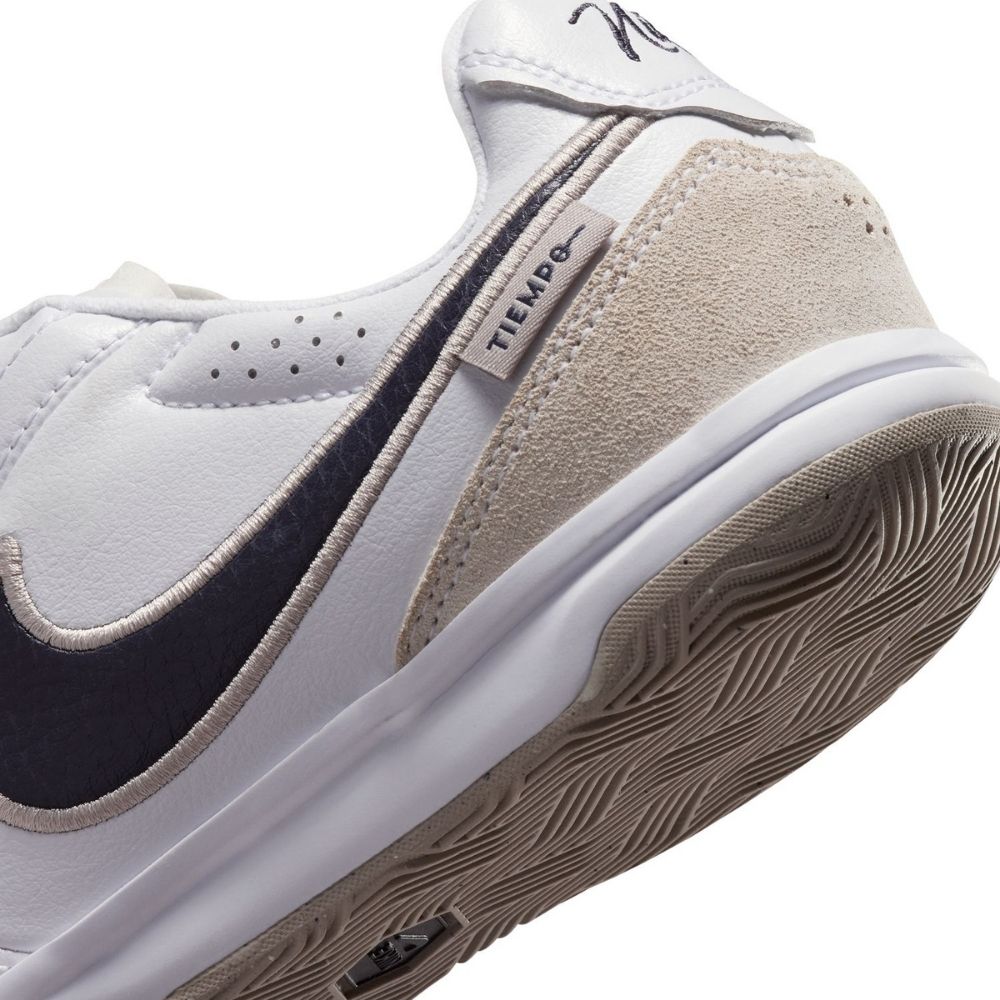 Nike Junior Tiempo Streetgato Indoor Soccer Shoe