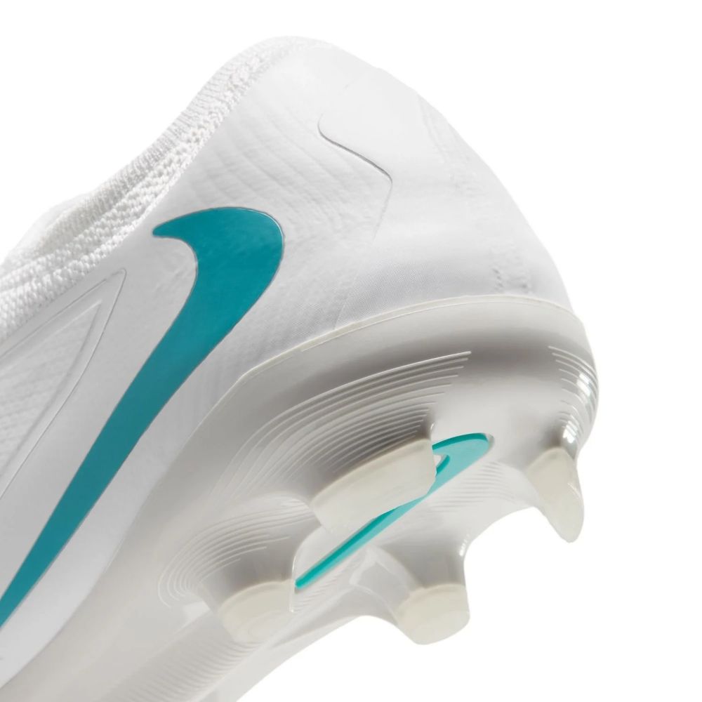 Nike Junior Phantom 6 Low Pro Multi-Ground Soccer Cleats