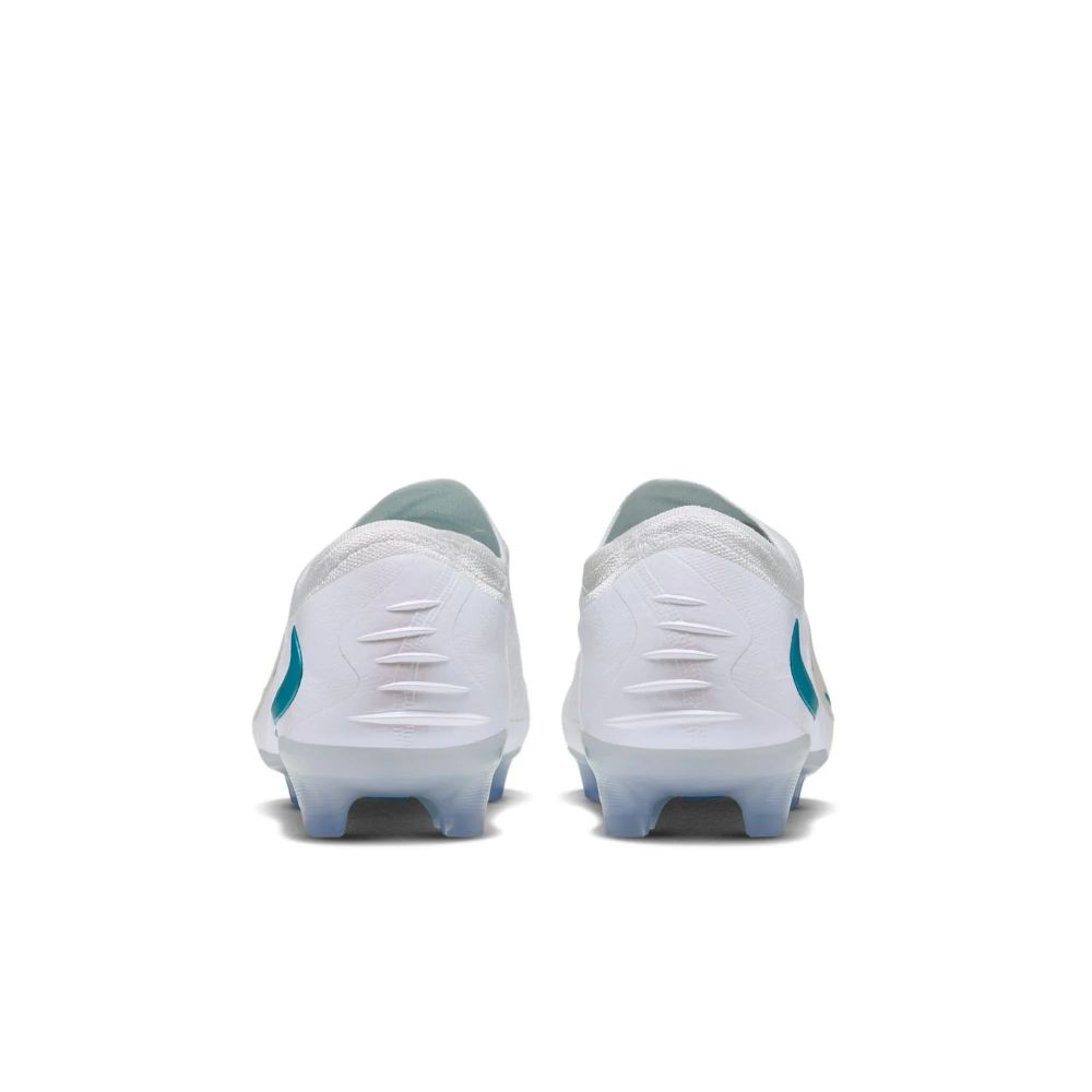 Nike Phantom 6 Low Elite Firm Ground Soccer Cleats