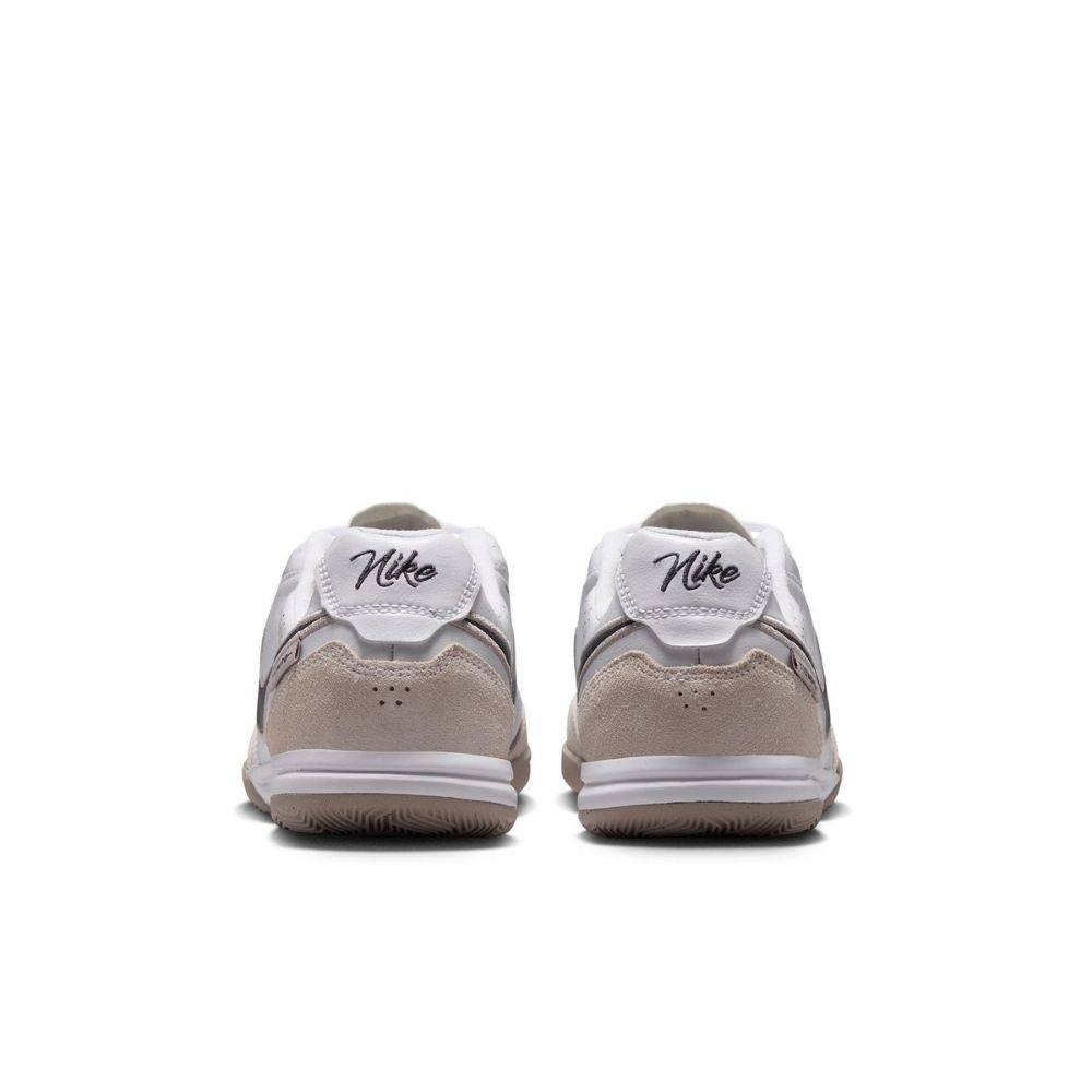 Nike Junior Tiempo Streetgato Indoor Soccer Shoe