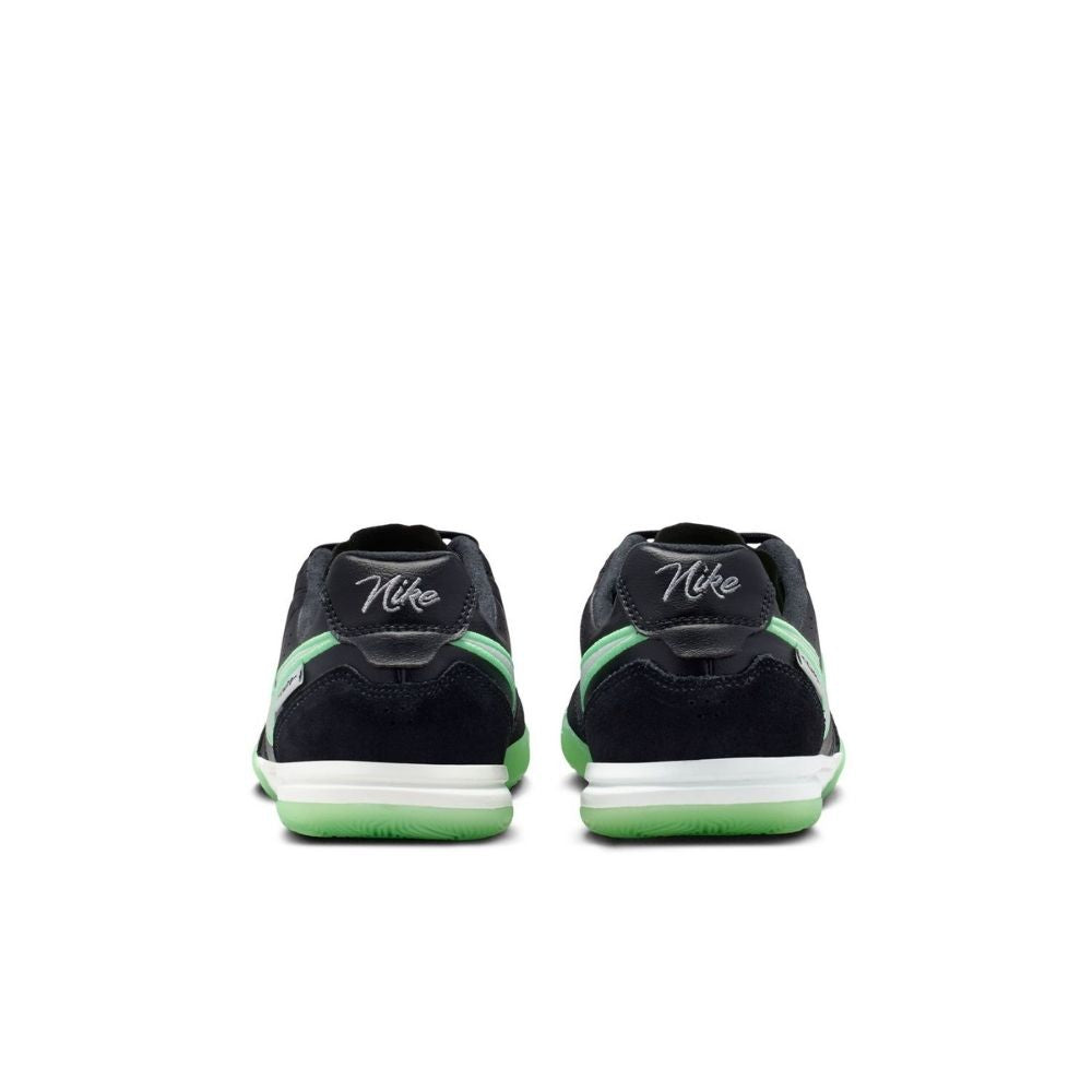 Nike Junior Tiempo Streetgato Indoor Soccer Shoe